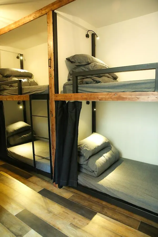 See U Guest House Oszaka 0*,